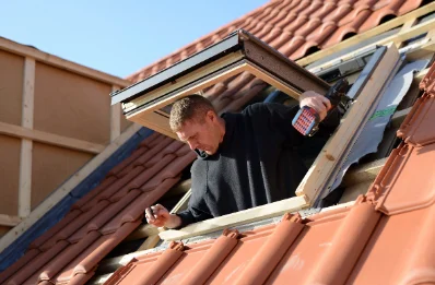 Pose de fenêtres de toit Velux à Guéhenno